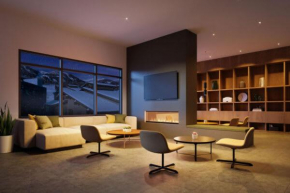 Loft Suite in the Crescent